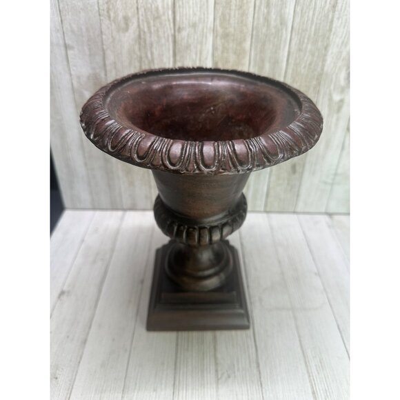 Vintage Resin Decorative Vase Planter Footed Garden Decor 10" Tall 7" Diameter - Picture 3 of 8